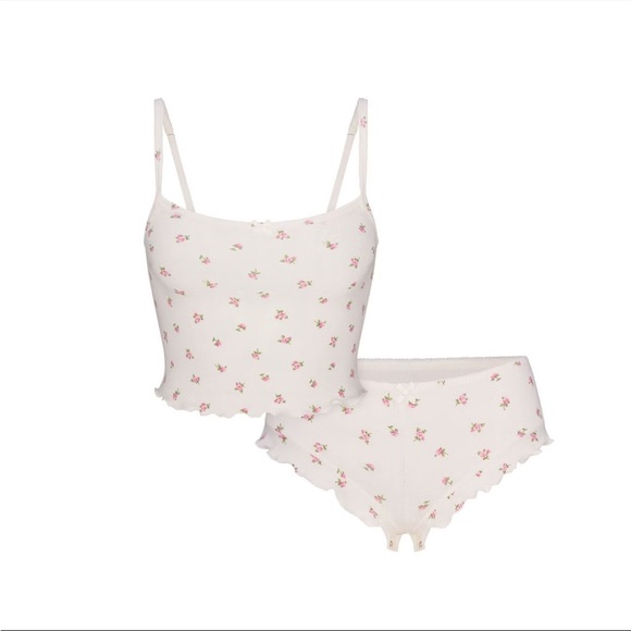SKIMS Other - SKIMS LOGO POINTELLE CROPPED CAMI SET MARBLE PINK ROSEBUD PRINT XS